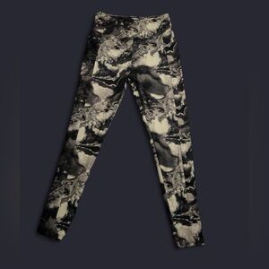 Zone Pro Black and Gray Patterned Leggings